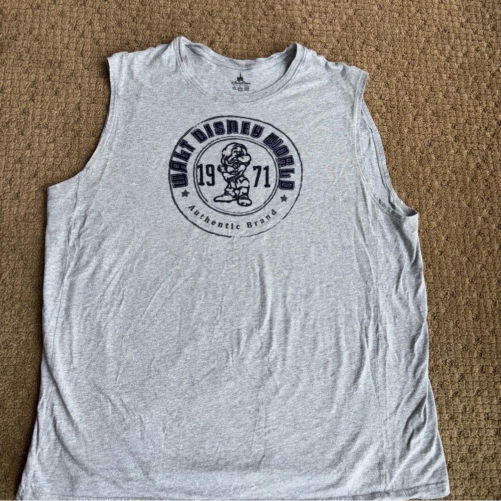 Disney World Men's Sleeveless Graphic Tank gray XXL vintage Mickey raised letter
